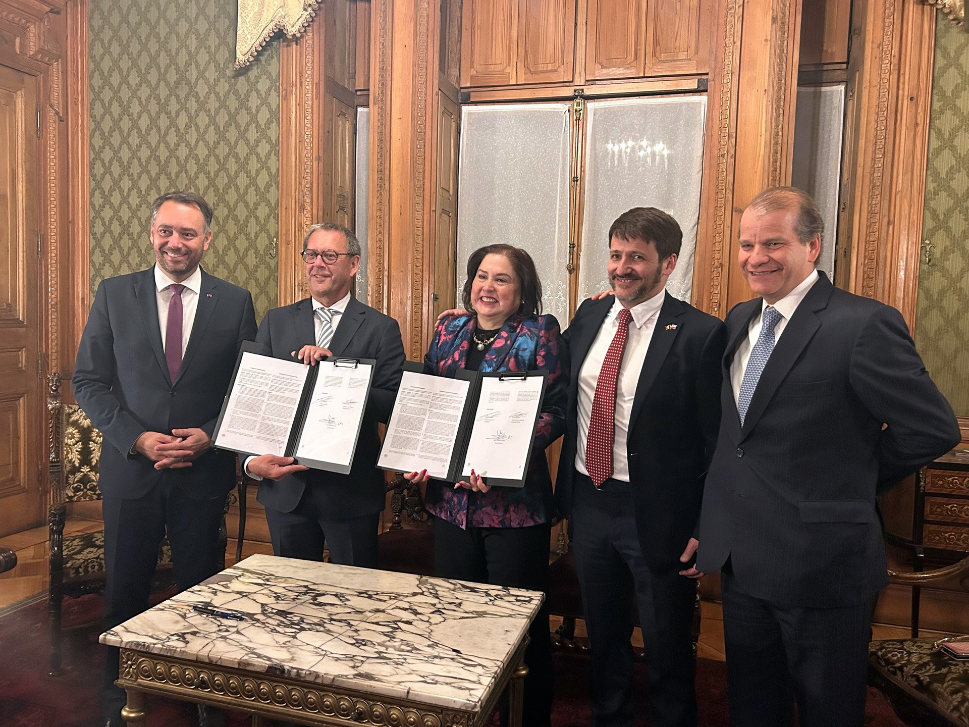 Fluxys Chile and ENAP sign MoU to strengthen cooperation.